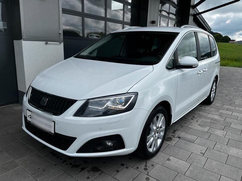 Weiß Gebraucht 2015 Seat Alhambra Kids Van / Kleinbus | 16.900 € (Fairer Preis) - Bild 1/4