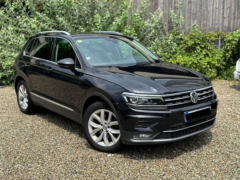 Schwarz Gebraucht 2019 VW Tiguan Highline SUV | 14.490 € - Bild 1/4