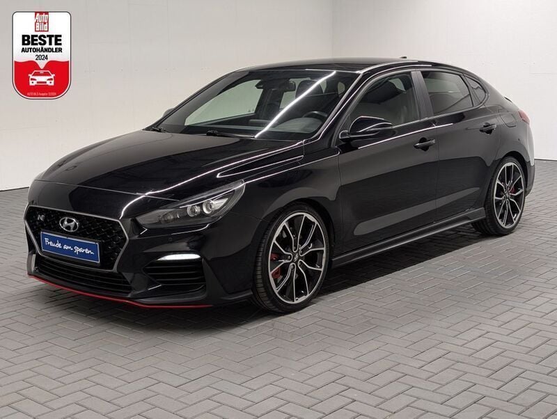 Schwarz (phantomschwarzmet.) Gebraucht 2019 Hyundai i30 N Performance Limousine | 20.980 € (Guter Preis) - Bild 1/4
