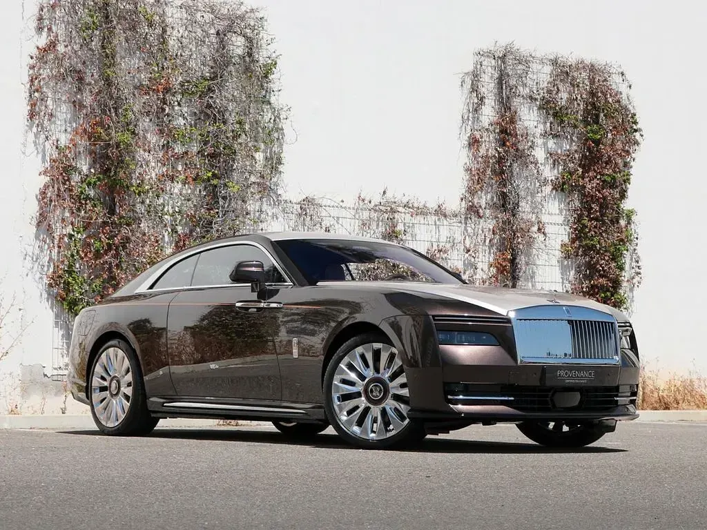 Neu Rolls Royce Spectre 430 kW (585 PS) 2026 Braun Coupé