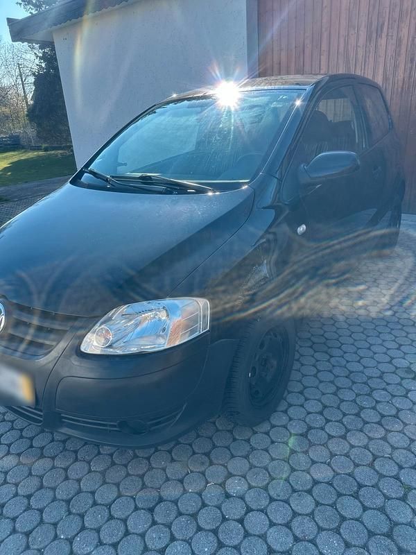 Second-hand VW Fox 70 CP (51 kW) 2006 Negru Hatchback