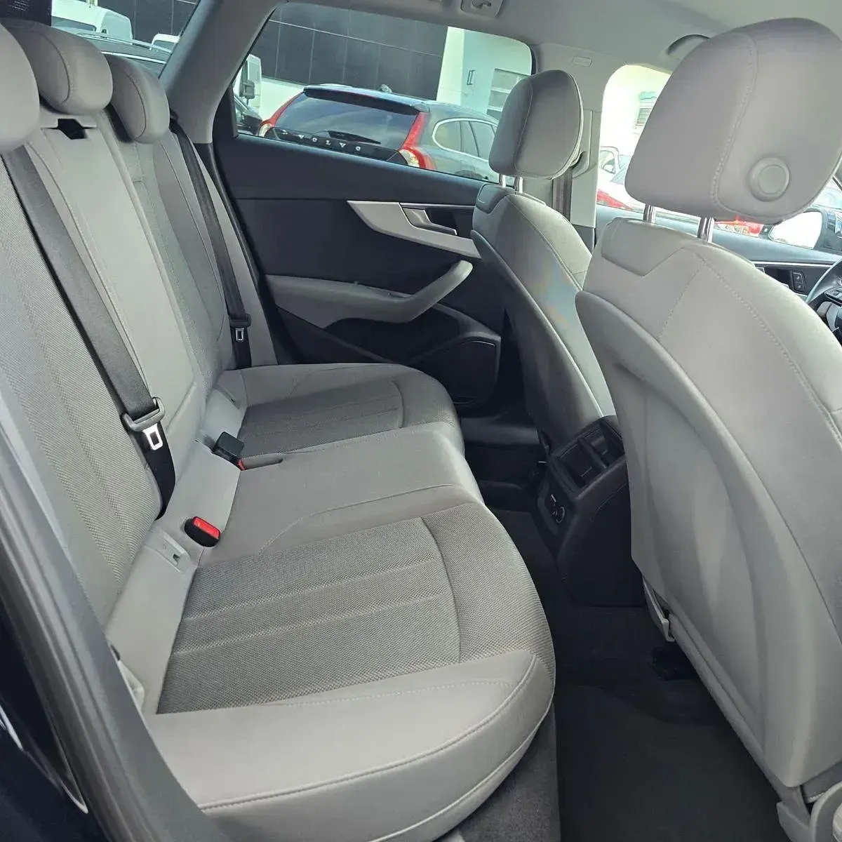 Gebraucht Audi A4 190 PS (139 kW) 2018 Schwarz Kombi