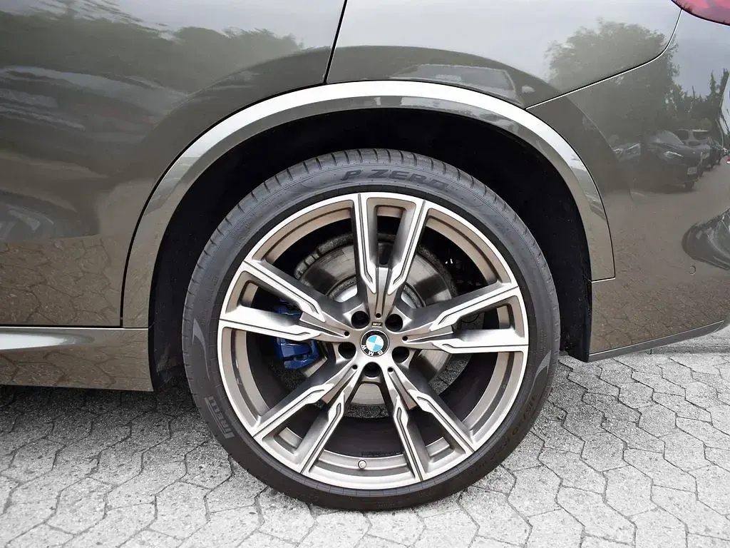 Gebraucht BMW X5 Performance 530 PS (389 kW) 2022 Grün SUV