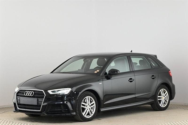Gebraucht Audi A3 Sport 190 PS (139 kW) 2019 Schwarz Limousine