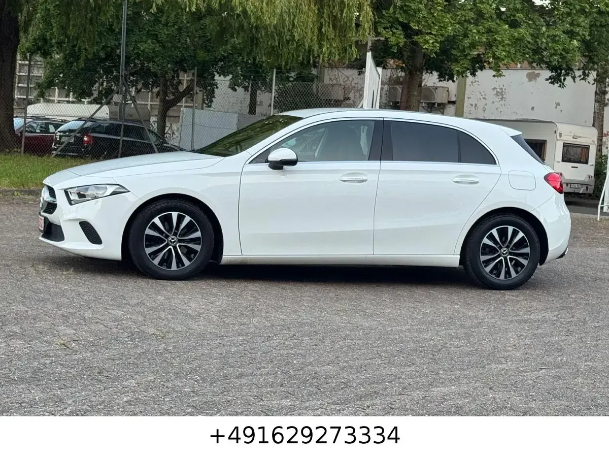 Gebraucht Mercedes A180 Progressive 116 PS (85 kW) 2020 Weiß Kleinwagen