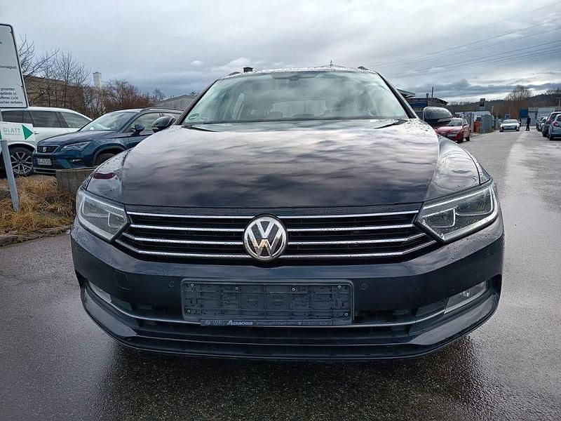 Gebraucht VW Passat Comfortline 150 PS (110 kW) 2015 Schwarz Kombi