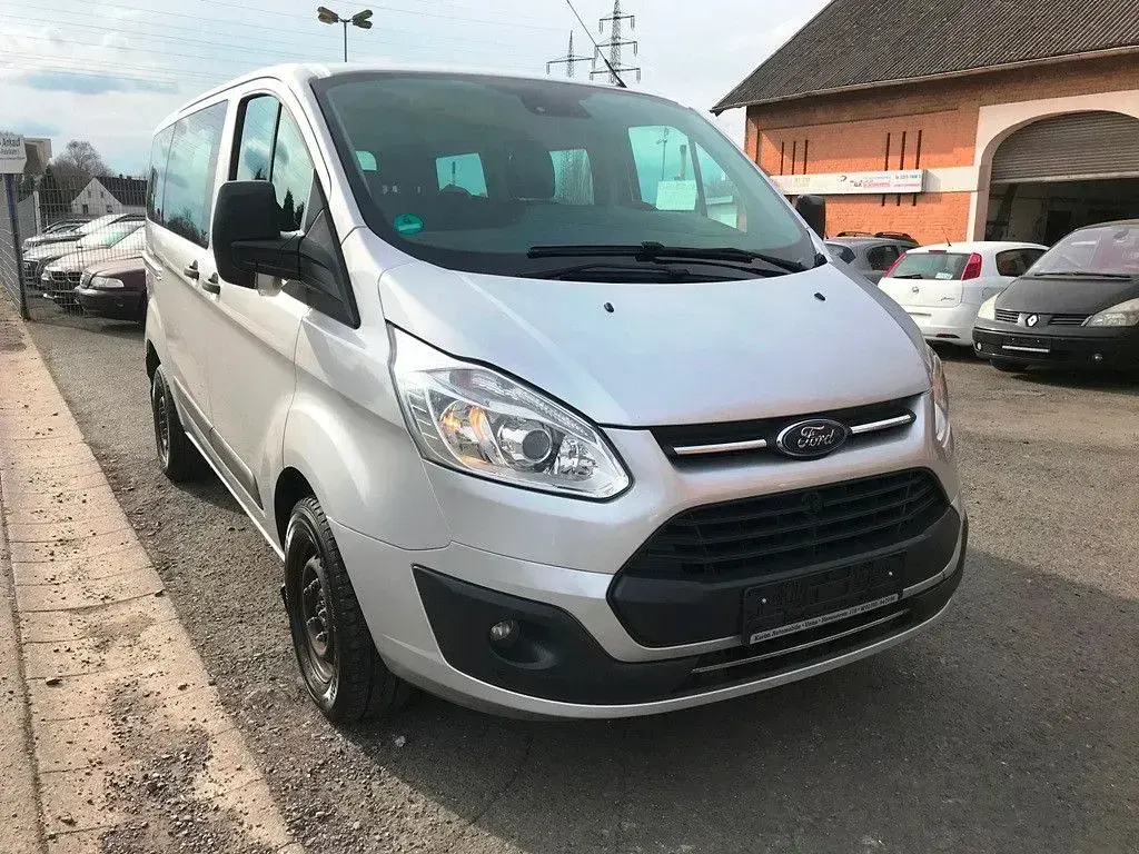 Second-hand Ford Transit Trend 131 CP (96 kW) 2017 Argintiu Break
