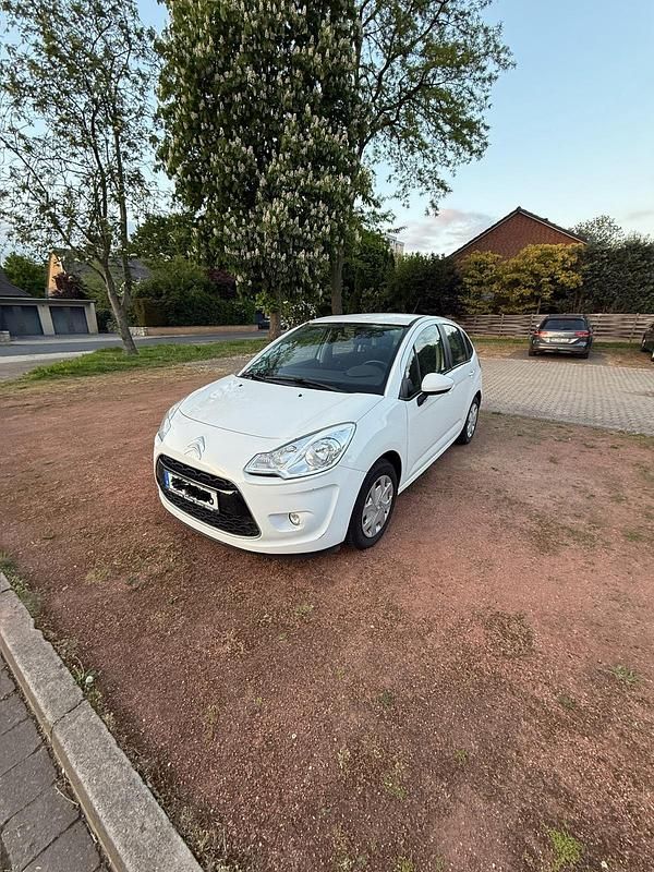 Gebraucht Citroën C3 90 PS (66 kW) 2010 Weiß Kleinwagen