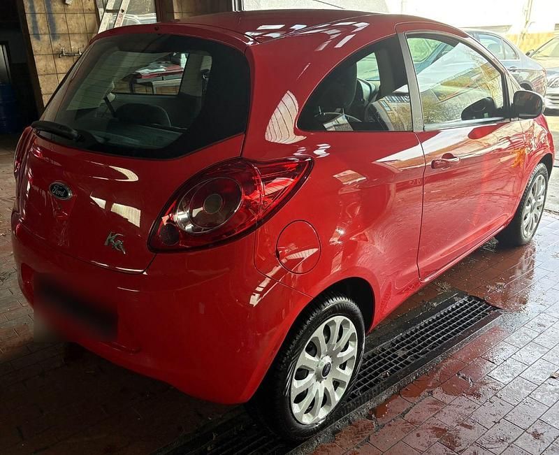 Gebraucht Ford Ka Titanium 69 PS (50 kW) 2009 Rot Kleinwagen