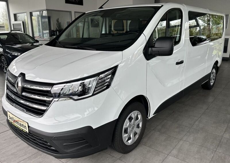 Weiß Gebraucht 2023 Renault Trafic Van | 38.950 € (Fairer Preis) - Bild 1/4