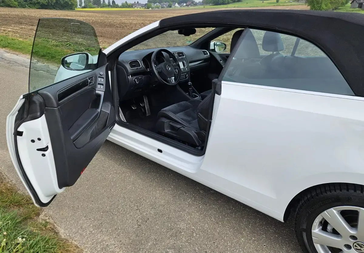 Gebraucht VW Golf 105 PS (77 kW) 2011 Weiß Cabrio