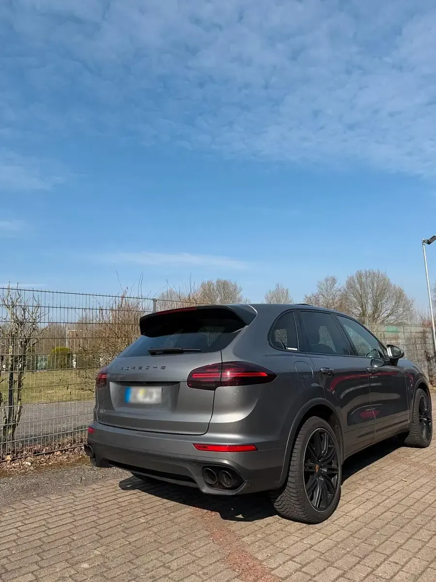 Gebraucht Porsche Cayenne Chrono 385 PS (283 kW) 2016 Silber SUV