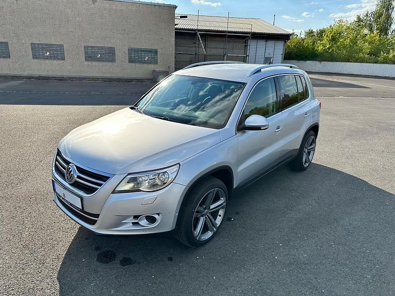 Silber Gebraucht 2008 VW Tiguan SUV | 13.250 € - Bild 1/4