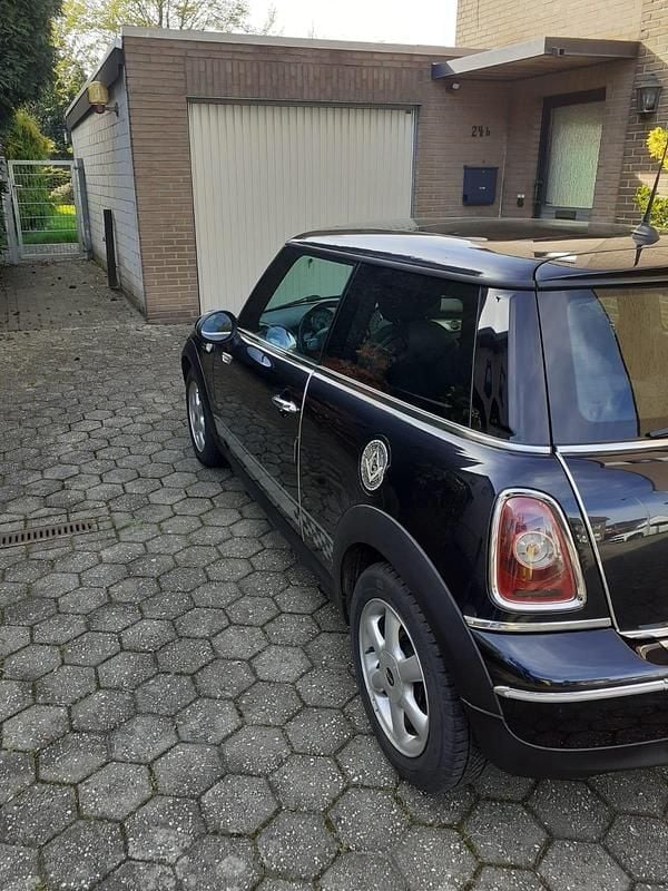 Second-hand Mini ONE 95 CP (69 kW) 2008 Negru Hatchback