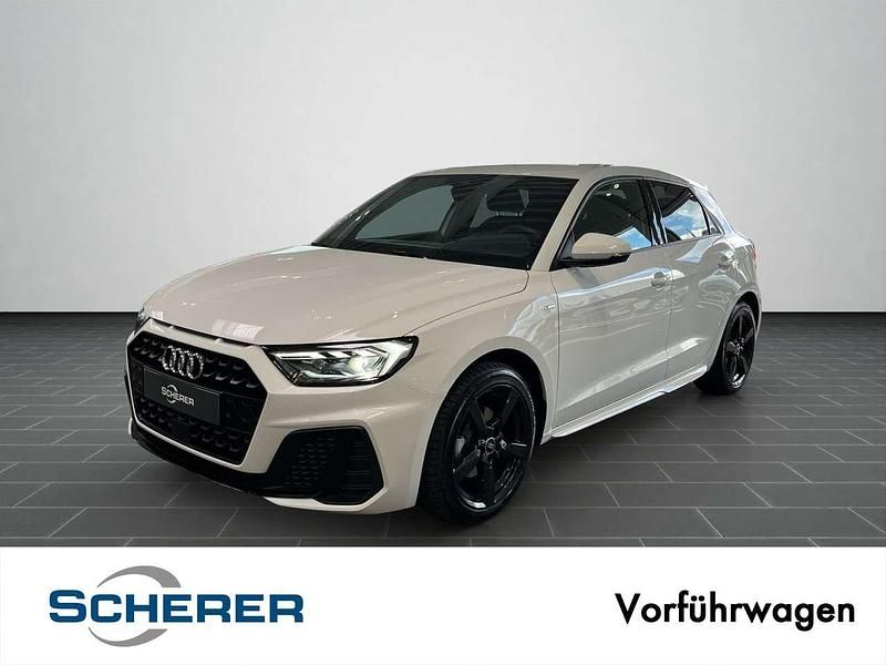 Cortinaweiß Gebraucht 2025 Audi A1 S-Line Kleinwagen | 25.990 € (Fairer Preis) - Bild 1/3
