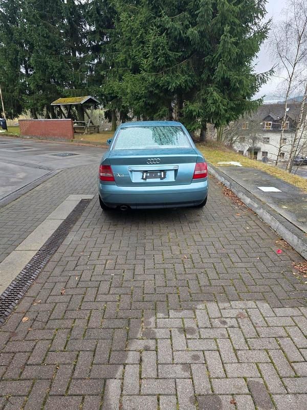 Gebraucht Audi A4 Ambition 101 PS (74 kW) 1999 Grün Limousine