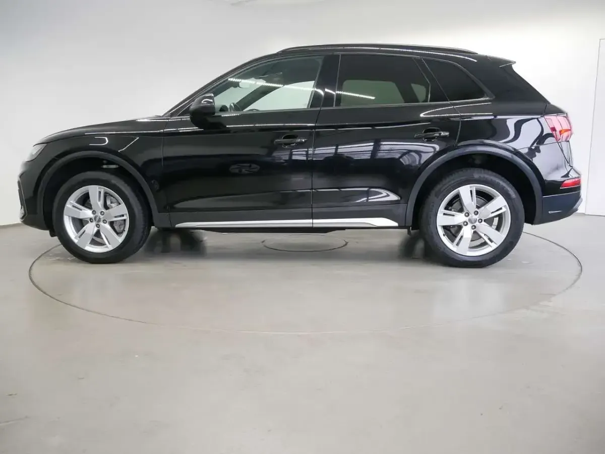 Gebraucht Audi Q5 Advanced 204 PS (150 kW) 2021 Mythosschwarz metallic SUV