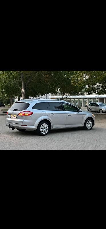 Silber Gebraucht 2009 Ford Mondeo Kombi | 1.600 € (Superpreis) - Bild 1/4
