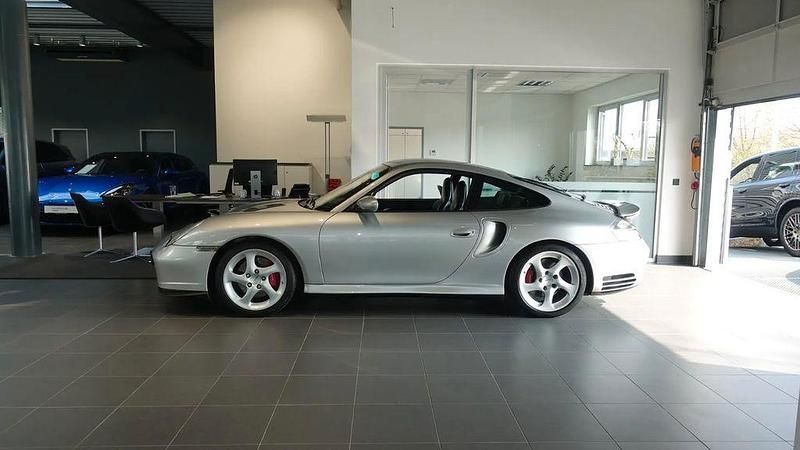 Silber Gebraucht 2000 Porsche 996 Coupé | 65.996 € (Etwas zu teuer) - Bild 1/4