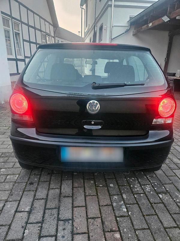Gebraucht VW Polo 60 PS (44 kW) 2008 Schwarz Kleinwagen