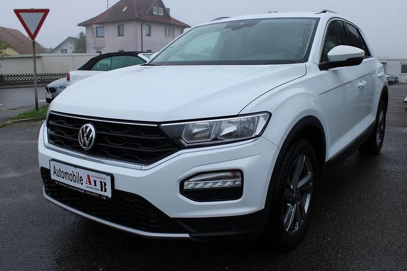 Weiß Gebraucht 2019 VW T-Roc Style SUV | 17.950 € (Etwas zu teuer) - Bild 1/4