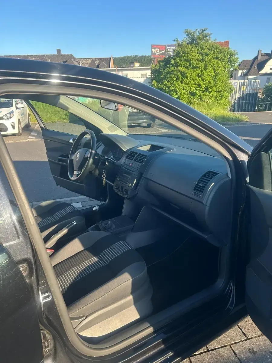 Gebraucht VW Polo 69 PS (50 kW) 2008 Schwarz Kleinwagen