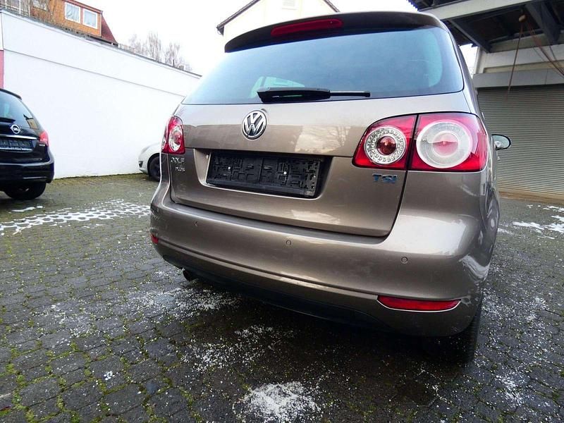 Gebraucht VW Golf VII Style 105 PS (77 kW) 2012 Kaschmirbraun metallic Kleinwagen