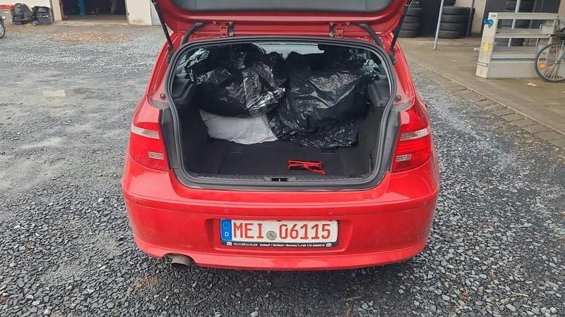 Gebraucht BMW 116 Advantage 122 PS (89 kW) 2008 Rot Kleinwagen