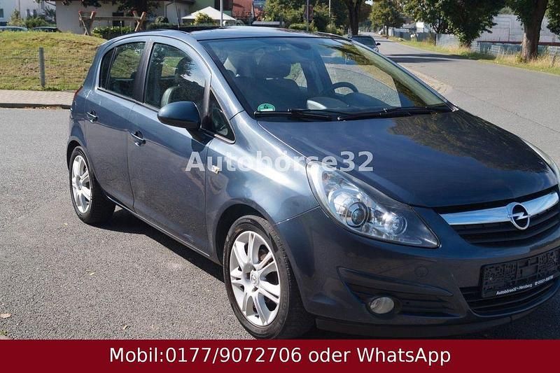 Usado Opel Corsa Innovation 90 HP (66 kW) 2010 Cinzento Citadino