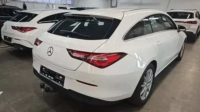 Gebraucht Mercedes CLA180 116 PS (85 kW) 2023 Weiß Coupé