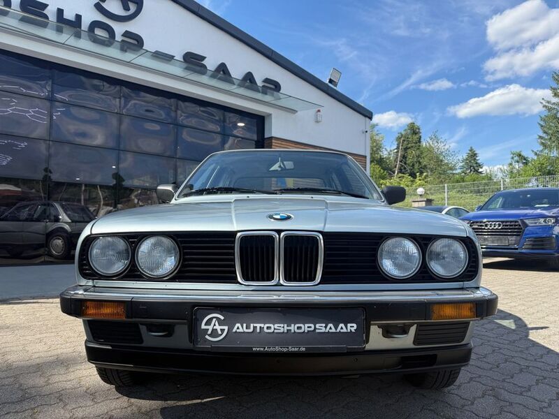 Gebraucht BMW 316 90 PS (66 kW) 1984 Blau Limousine