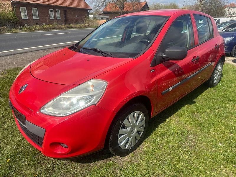 Second-hand Renault Clio IV Expression 75 CP (55 kW) 2012 Roșu Hatchback