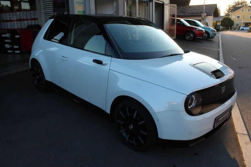 Gebraucht Honda e Advance 113 kW (154 PS) 2020 Platinum white pearl Kleinwagen