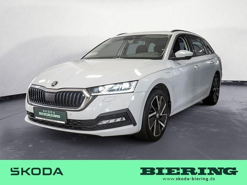 Gebraucht Skoda Octavia Clever 204 PS (150 kW) 2022 Weiß Kombi