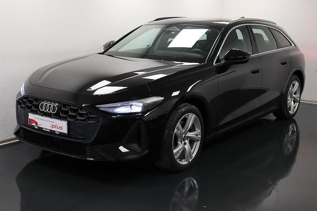 Gebraucht Audi A5 Ambiente 150 PS (110 kW) 2025 Mythosschwarz metallic Coupé