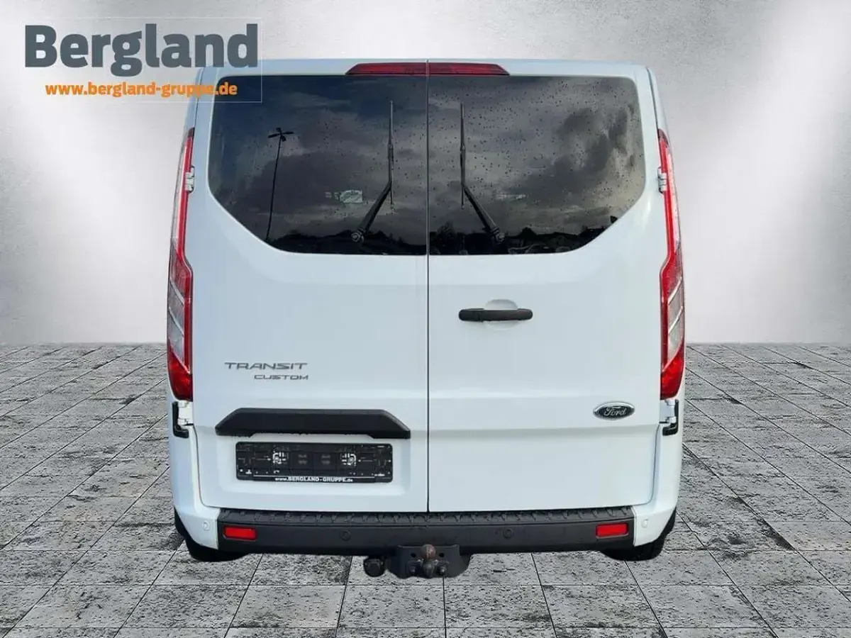 Używany Ford Transit Custom Trend 131 KM (96 kW) 2023 Biały Kombi