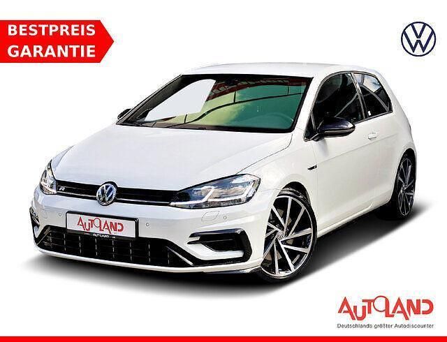 Weiss Gebraucht 2017 VW Golf VII R Limousine | 29.990 € (Teuer) - Bild 1/4