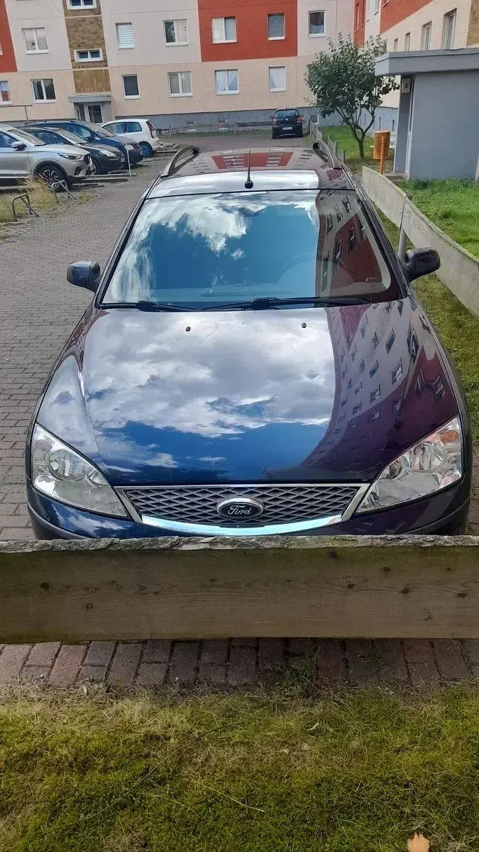 Gebraucht Ford Mondeo Ghia 155 PS (114 kW) 2005 Blau Kombi