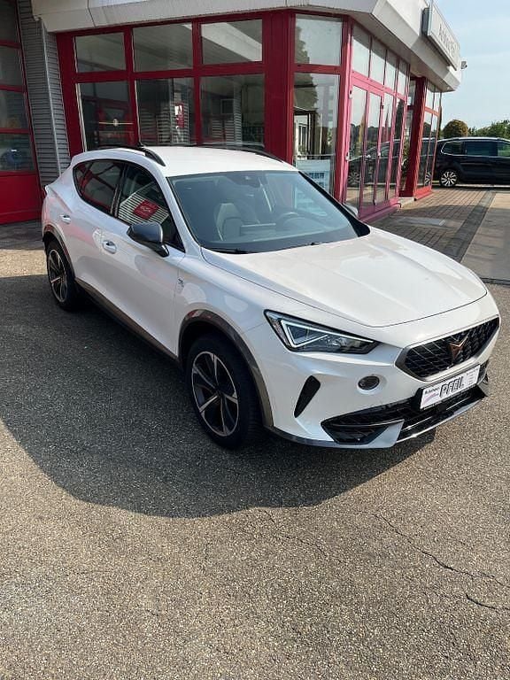 Weiß Gebraucht 2024 Cupra Formentor SUV | 26.690 € (Etwas zu teuer) - Bild 1/4