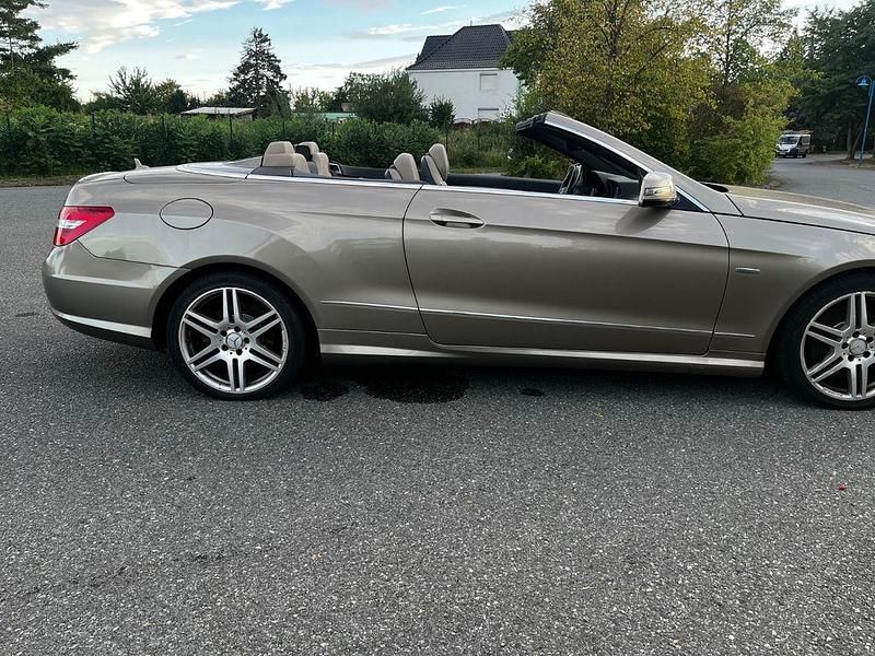 Gebraucht Mercedes 350 280 PS (205 kW) 2010 Gold Cabrio