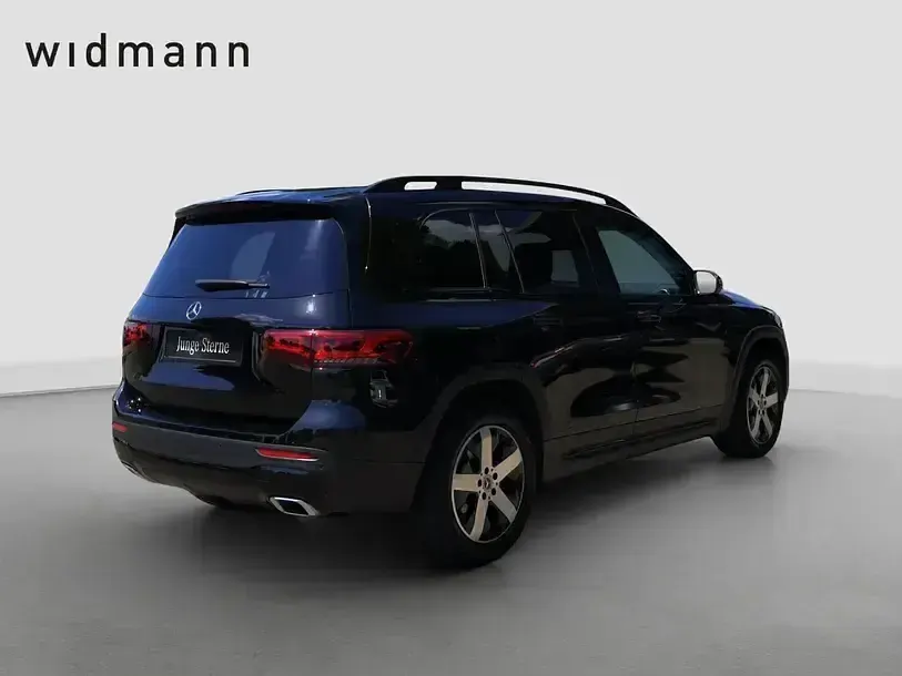 Gebraucht Mercedes GLB200 Progressive 163 PS (119 kW) 2023 Kosmosschwarz metallic SUV