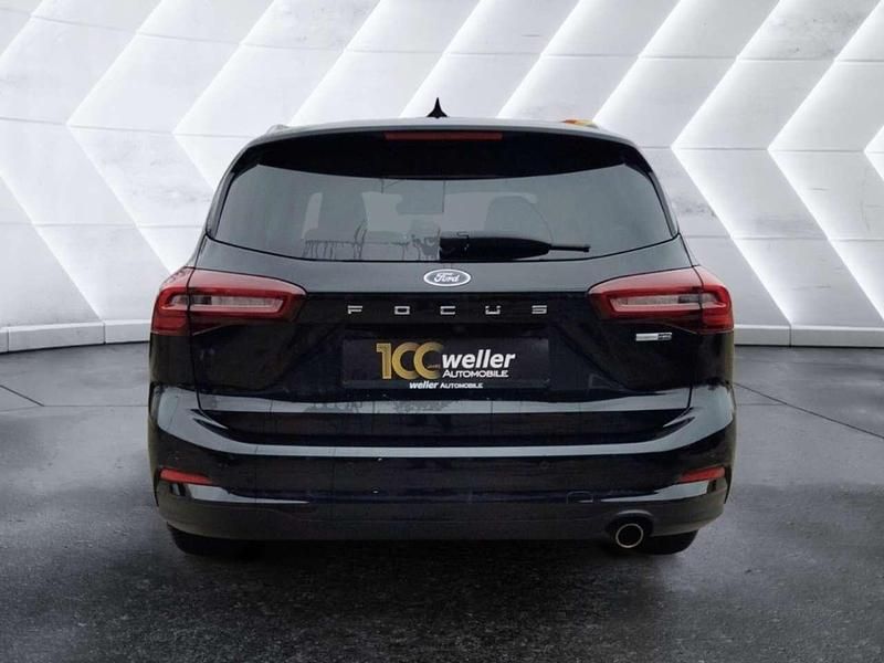 Gebraucht Ford Focus Titanium 125 PS (91 kW) 2023 Obsidianschwarz metallic Kombi