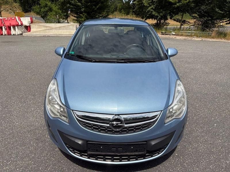 Blau Gebraucht 2013 Opel Corsa Edition Limousine | 2.900 € (Guter Preis) - Bild 1/4