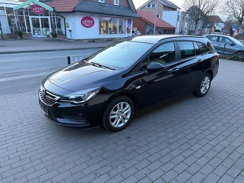 Gebraucht Opel Astra Edition 125 PS (91 kW) 2018 Schwarz Kombi