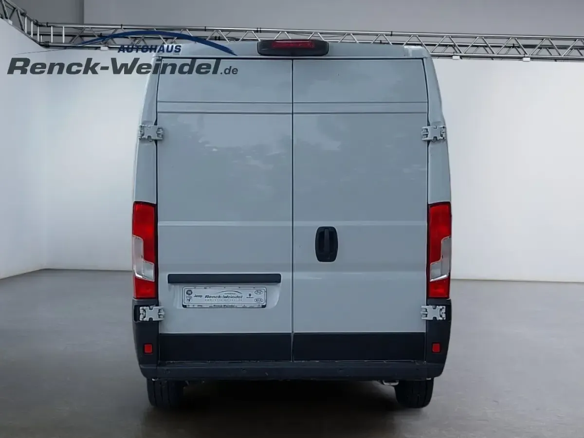 Gebraucht Fiat Ducato Easy 140 PS (102 kW) 2023 Weiß Van