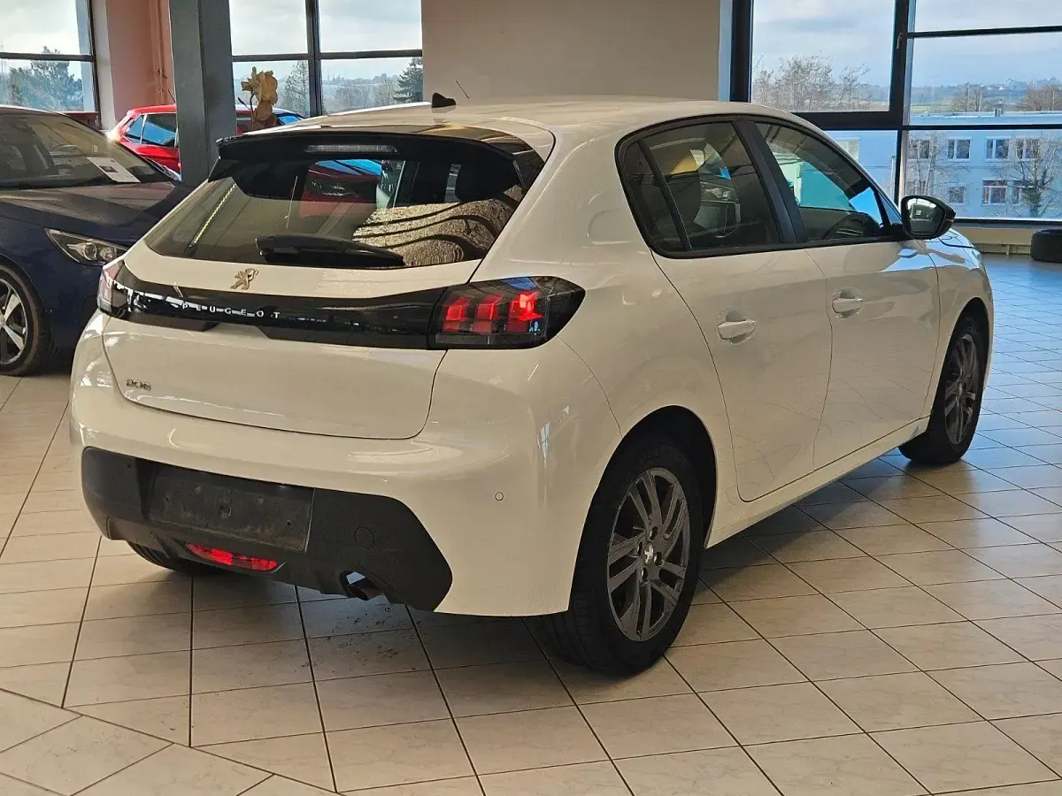 Gebraucht Peugeot 208 Business-Line 101 PS (74 kW) 2021 Weiß Kleinwagen