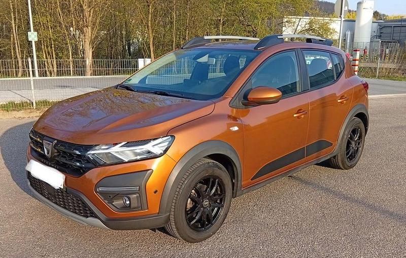 Gebraucht Dacia Sandero Comfort 101 PS (74 kW) 2022 Orange Limousine