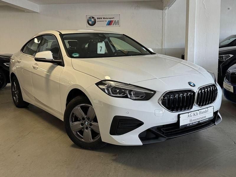Weiß Gebraucht 2022 BMW 216 Coupé | 18.499 € (Guter Preis) - Bild 1/4