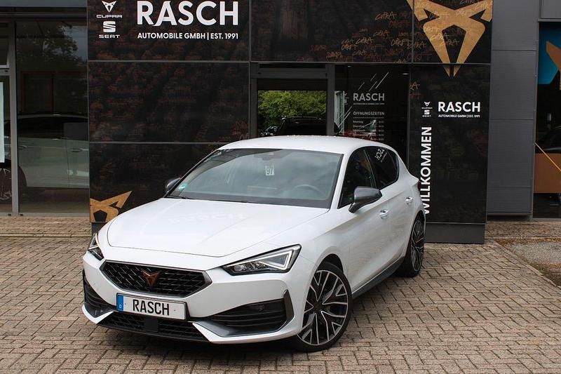Gebraucht Cupra Leon 245 PS (180 kW) 2023 White (metallic) Limousine