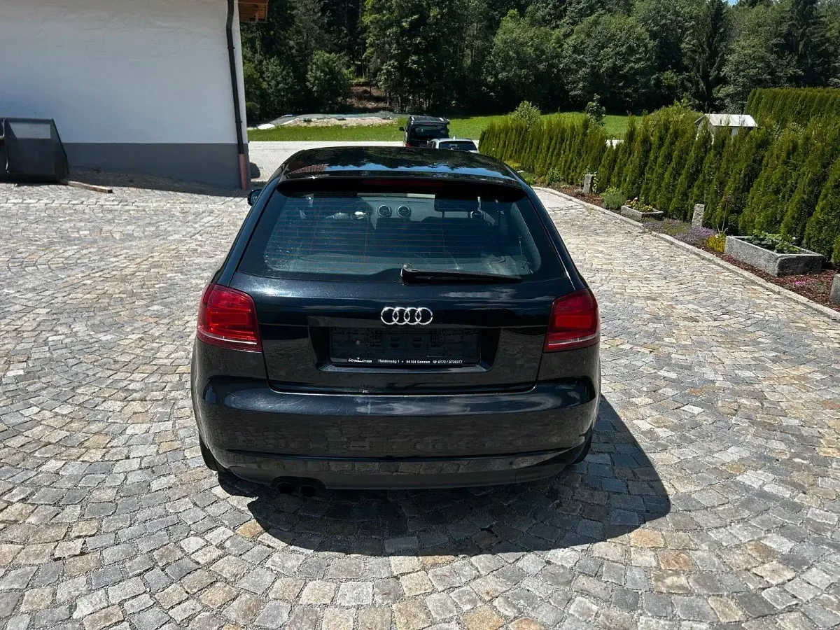 Gebraucht Audi A3 Ambition 140 PS (102 kW) 2010 Schwarz Kleinwagen